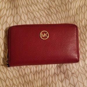 Michael kors wallet